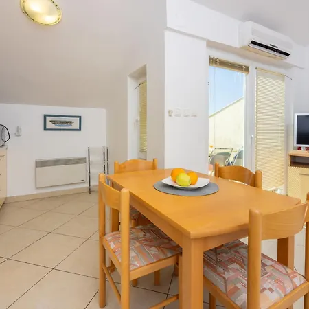 Petak Apartman Dramalj