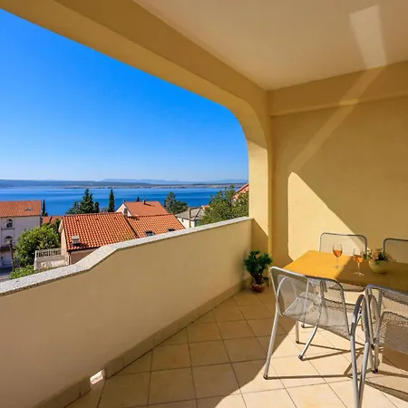 Apartment Petak Dramalj