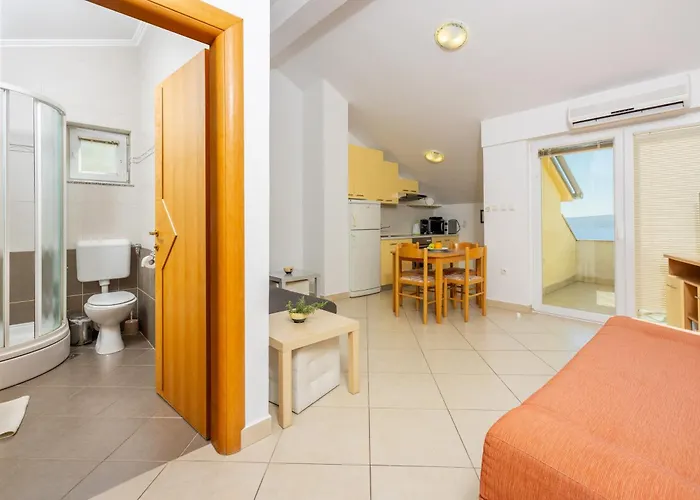 Apartment Petak Dramalj